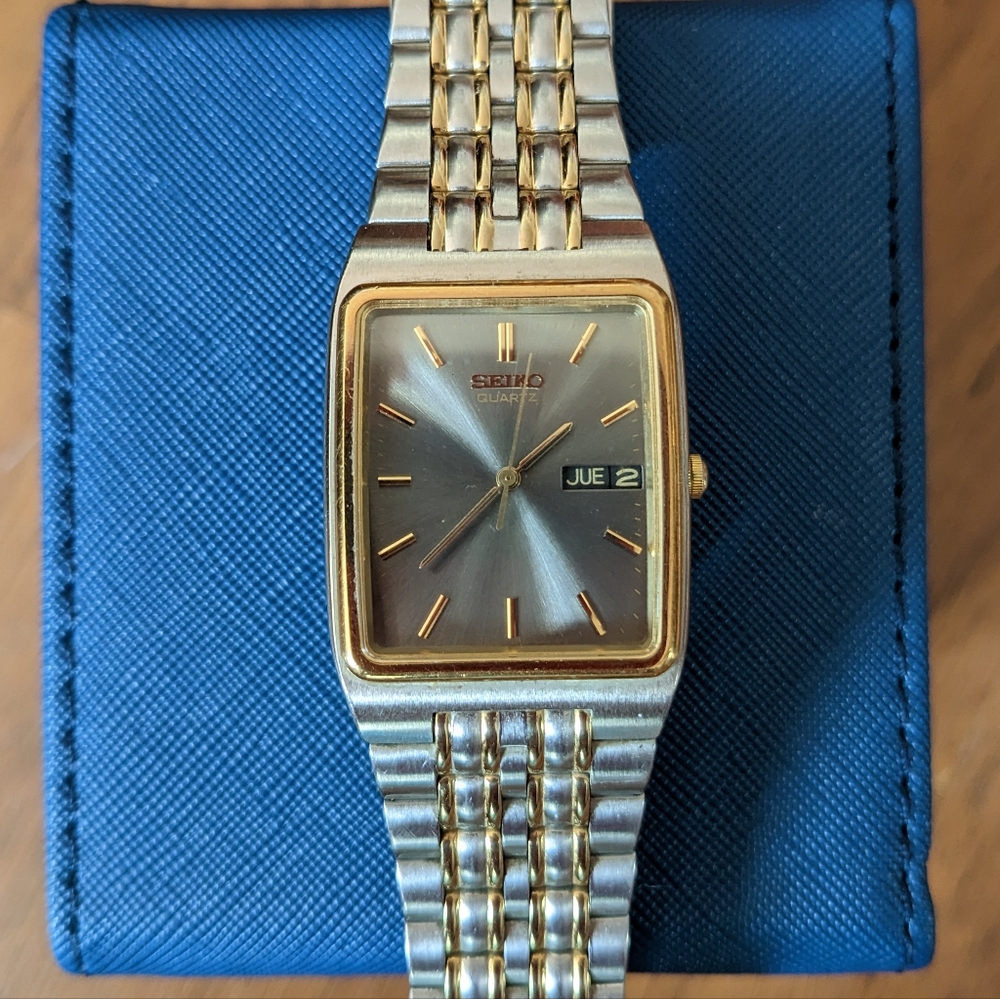 Men's Seiko Day Date Metal Band Silver Gold Tone